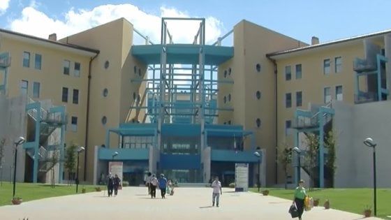 Avellino, alunno colpisce con uno schiaffo un docente che l'aveva rimproverato