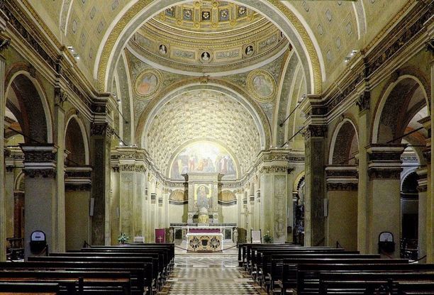 Milano, risplende la basilica di San Satiro: ecco la nuova illuminazione a led. E' "a gettone"