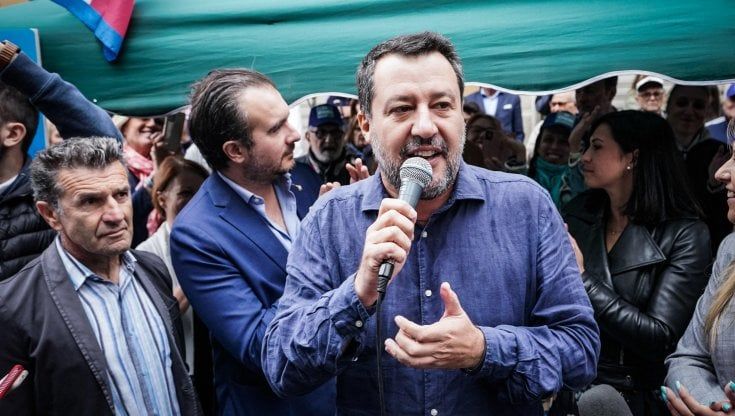  Salvini tenta la carta del referendum su stop benzina e diesel