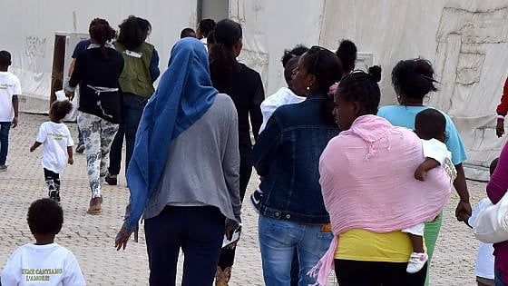 Bari, migrante 22enne muore accoltellato da un altro ospite del Cara: lite per una vaschetta