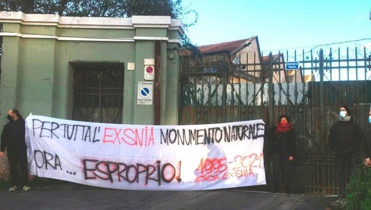 Gli appuntamenti nei quartieri e delle associazioni. La protesta dei comitati al Prenestino: "Fermiamo le ruspe e il disboscamento nell'ex Snia Viscosa"