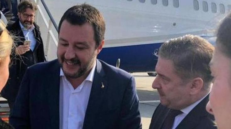 Biglietti aerei, Salvini: “Sanzioni più dure contro pratiche scorrette, caro carburanti non c’entra niente”