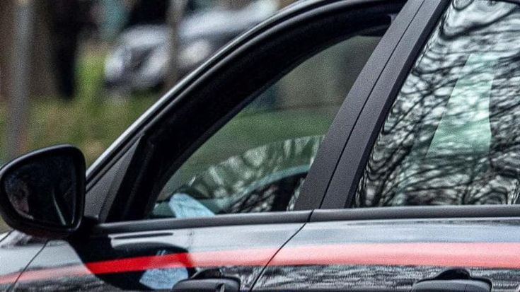 Tenta di rapire un bimbo di 5 anni, la madre dà l’allarme