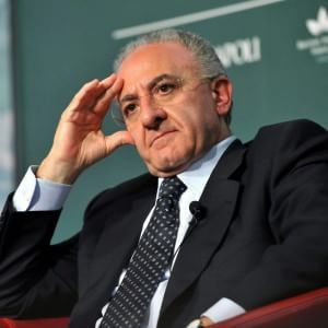 Vincenzo De Luca: "Correr&ograve; alle primarie, nella Severino mostruosit&agrave;"