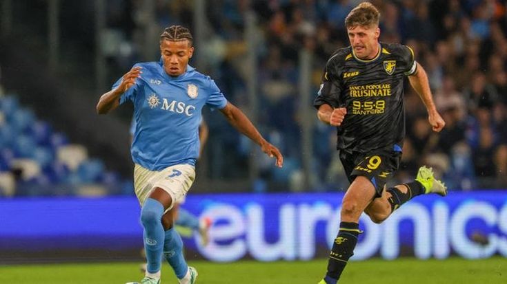 Allegri rivoluziona il Napoli, 5 cambi contro il Venezia ma Neres si ferma di nuovo