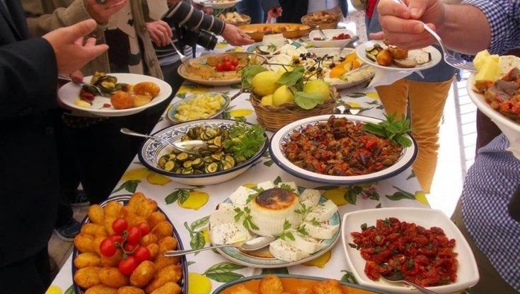 Palermo e Bruxelles, così distanti anche nella pausa pranzo