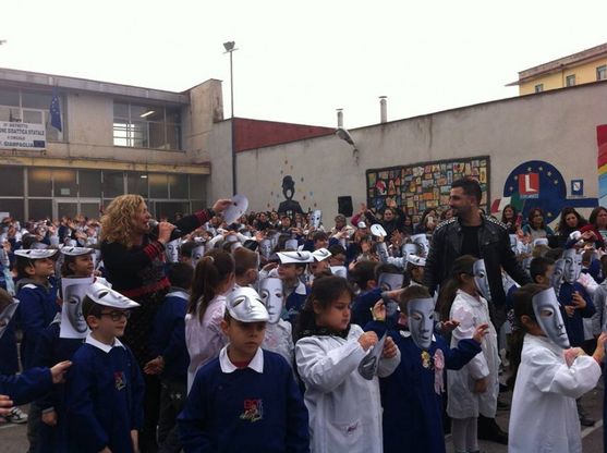 Flash mob a scuola con Rosario Miraggio
