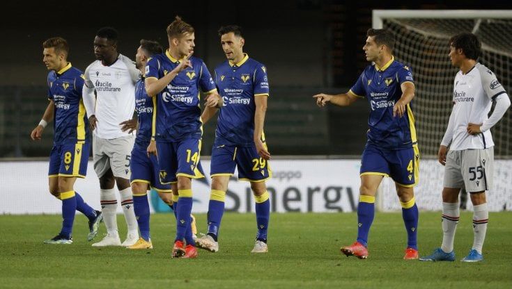 Verona-Bologna 2-2: pari a suon di gol che fa tutti contenti