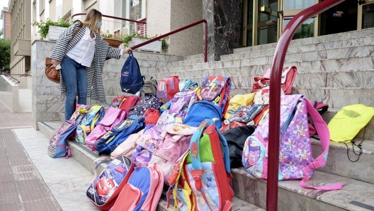 Tutti in aula a rotazione: così le scuole pugliesi aggirano l’ordinanza sulle chiusure 
