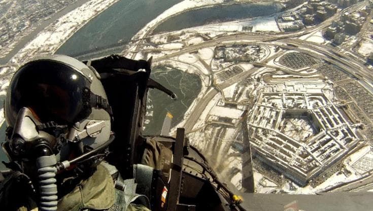 Il Pentagono chiede l’IA senza limiti per scopi militari: Anthropic dice no
