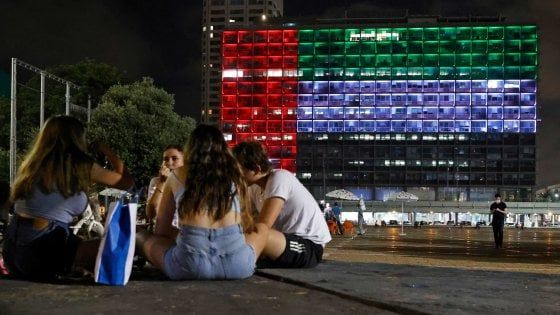 Israele-Emirati, la rabbia di Turchia e Iran: "Tradita la causa palestinese"