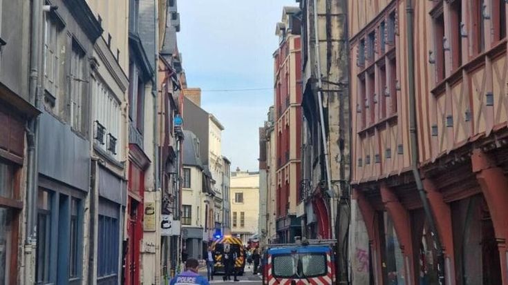 Francia, ucciso un uomo che tentava di incendiare una sinagoga a Rouen
