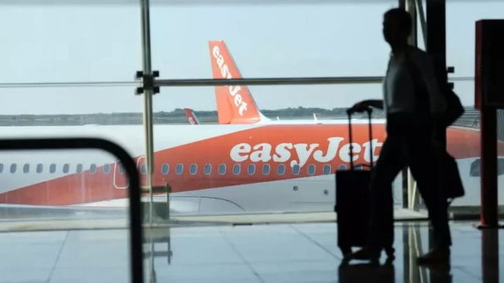 Easyjet meno low cost. I piani di Apollo: ecco cosa cambia per i passeggeri. Alleanza con Virgin