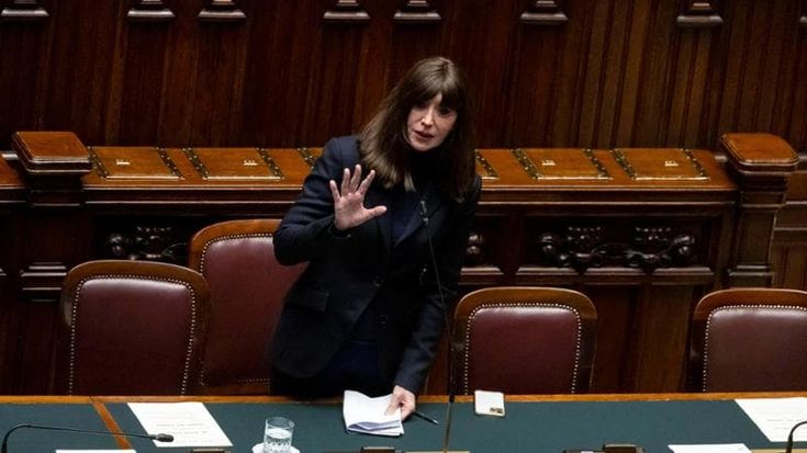 Medicina a Tirana, Bernini: “Sbagliata la scelta di Tor Vergata, tasse troppo alte, ora dietrofront”