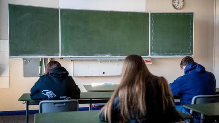 Scuola, via alle iscrizioni: c’è tempo fino al 10 febbraio. E si potrà cambiare idea
