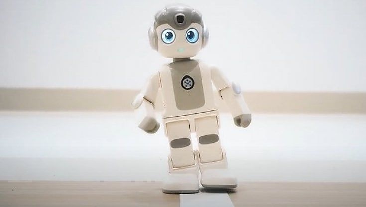 Bari, un robot per far compagnia e aiutare gli anziani in casa: è tra i servizi del nuovo Emporio sociale comunale al Libertà