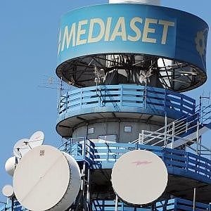 Mediaset compra il 100% di Radio Montecarlo