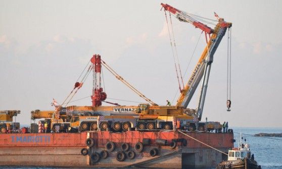 Treno deragliato, rimossi i vagoni<br />"Entro il 10 marzo riprender&agrave; il traffico"