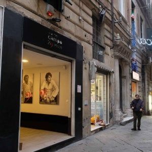 Nella via simbolo di De Andrè la ruspa leghista fallisce, ora ci provano i cittadini