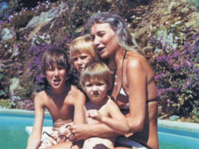 Marisa Bruni Tedeschi: "Vi svelo i segreti di mia figlia Carla Bruni all'Eliseo" 