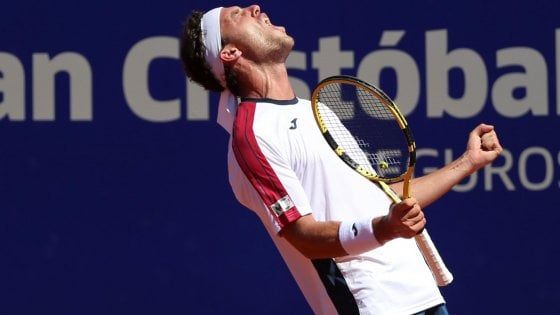 Tennis, Cecchinato trionfa a Buenos Aires: Schwartzman dominato in finale