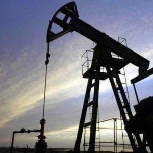 Petrolio, il mercato teme un nuovo crollo: meno 11% in pochi giorni