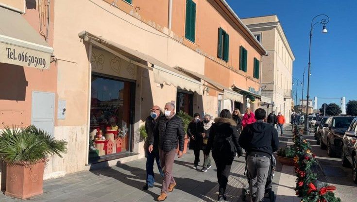 Il Covid colpisce i più poveri: contagi a Tor Bella più che ai Parioli