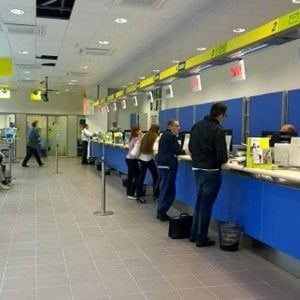 Catania, impiegato delle Poste si appropria di 350 mila euro