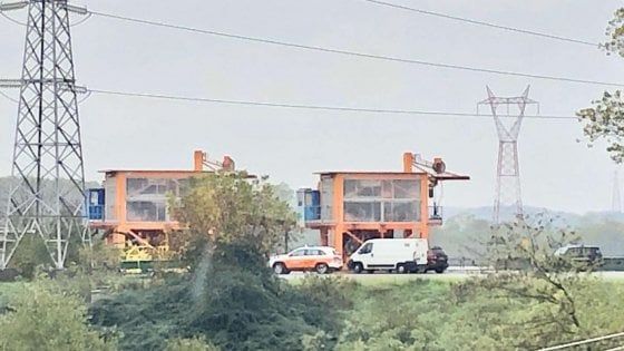 Piacenza, trovato il cadavere di un giovane all'interno di una diga sul Po