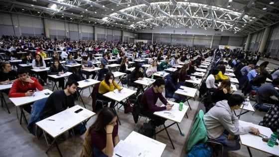 Il Paese dei concorsi infiniti: 100 milioni al mese di spesa e ricorsi sempre in agguato
