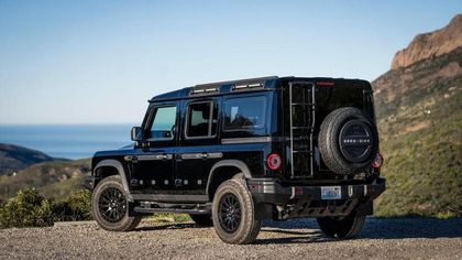 Ineos Grenadier si evolve con un nuovo sterzo, più comfort e l’allestimento Black Edition