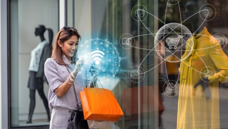 Omnicanalità, la sfida di aziende e retailer: seguire l'evoluzione del cliente 