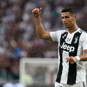 Cristiano Ronaldo accusato di stupro, la ex incontra l'avvocato di Mayorga: "Ho prove compromettenti"