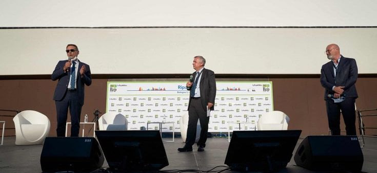 Molinari apre RepIdee a Bologna: "È il primo grande evento di piazza della ripartenza"