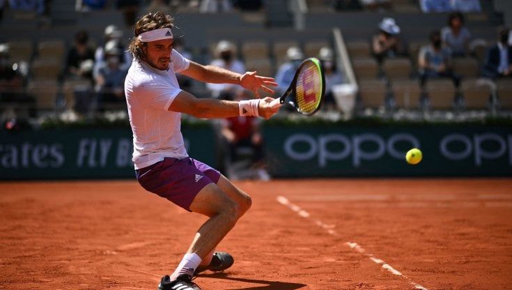 Tennis, Roland Garros: Medvedev, Tsitsipas e Zverev ai quarti, fuori Serena Williams