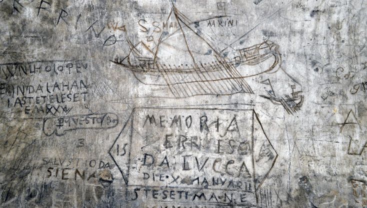 Venezia, viaggio per immagini tra i graffiti di ieri e di oggi