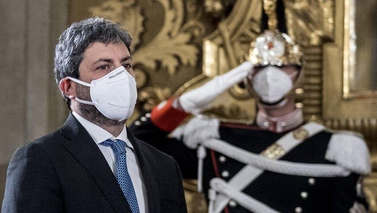 Crisi di governo, laureato, appassionato del Napoli e con una lunga militanza a sinistra: chi è Fico l'esploratore