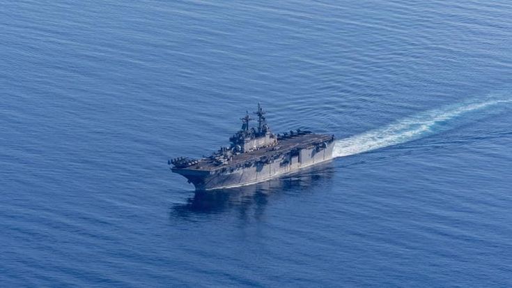 Trump: “Alleati codardi”. Altri marines verso Hormuz, ma apre a una de-escalation