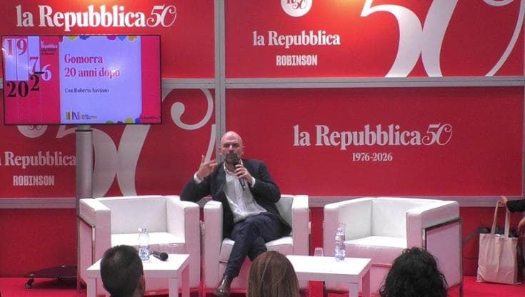 Gomorra, 20 anni dopo: l'incontro con Roberto Saviano al Salone del libro