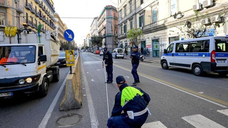 Napoli, corso Umberto: “È diventata la strada più pericolosa: subito dissuasori contro la velocità”