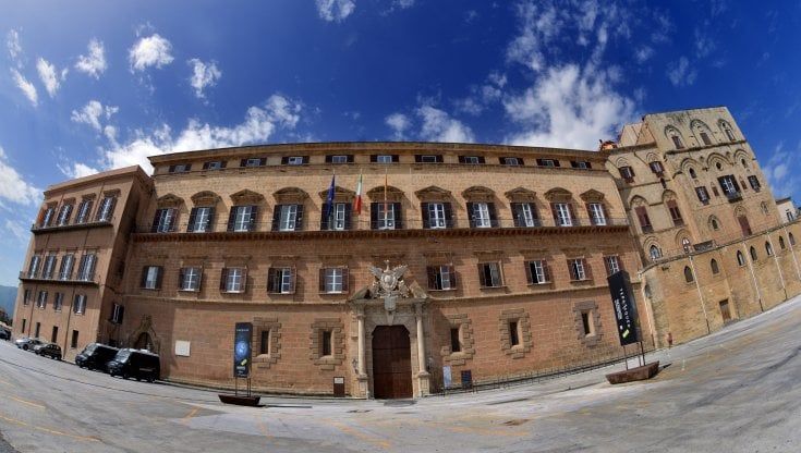 Riparte la giostra degli intramontabili tra Regione e comuni