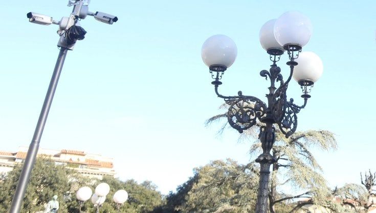 Firenze, in funzione 15 nuove telecamere in via Bolognese e zona Careggi. Ora sono 1400 in tutta la città