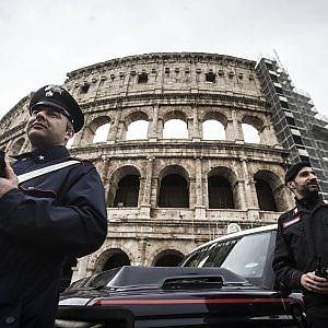 Giubileo, da giovedì 400 agenti in più a Roma. E dagli atenei 300 "stagisti" coinvolti nell'organizzazione