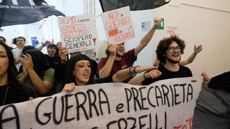 Una protesta contro le incognite di un futuro carico di tensioni per i giovani e per tutti noi