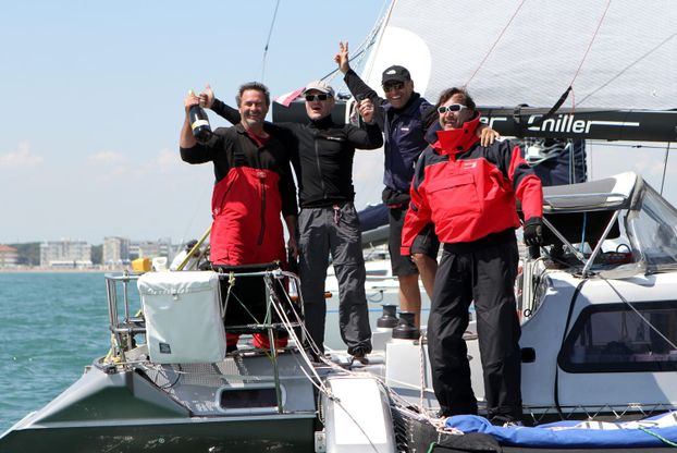 Le Line Honours de La Duecento