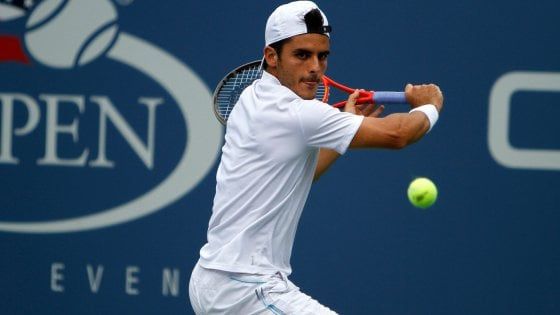 Tennis, impresa di Fabbiano a Eastbourne: batte Djere e vola ai quarti