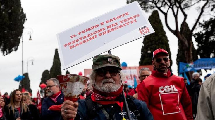 La mannaia del governo sulla sanità pubblica. “Italia ultima in Europa”
