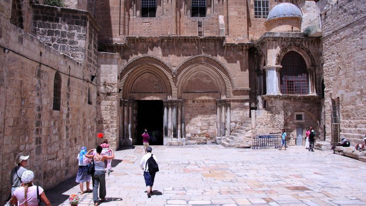 Gerusalemme: Israele ci tassa? E noi chiudiamo il Santo Sepolcro