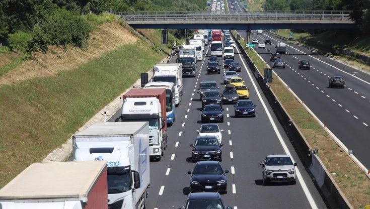 Calenzano, per non perdere i suoi camionisti esperti l’azienda dà l’aumento