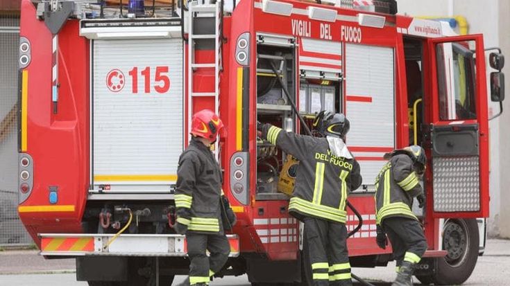Incendio e violenze in una comunità per minori nel Pavese: va in carcere un giovane di 16 anni
